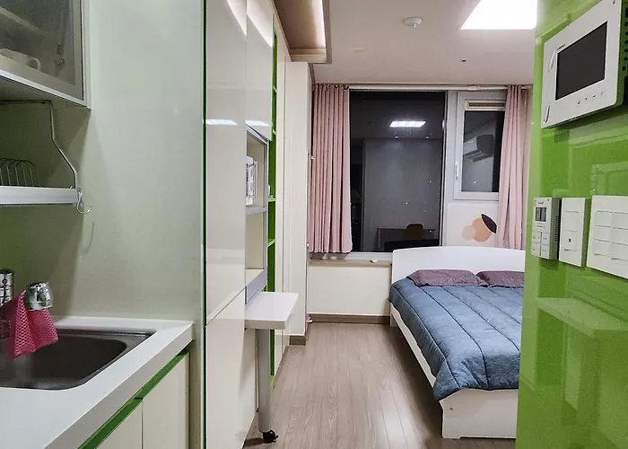 Yn Cozy Near Gasan Digital Complex Station *